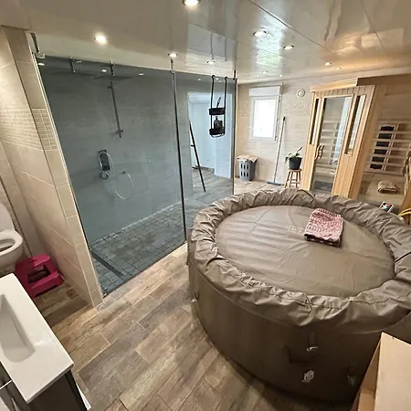 Villa Grande Maison 23 Pers Sauna Piscine Petanque *