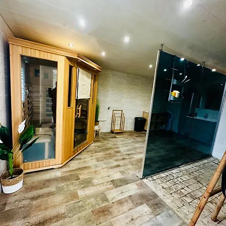 Le Clos De Pierres Grande Maison Jusqu'à 28 Pers Sauna Piscine Pétanque Villa